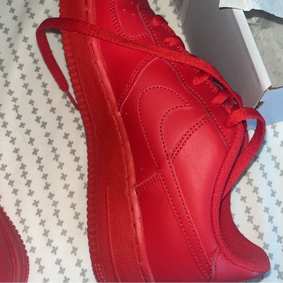 Red 2021 Nike AF1s New in box 6.5Y - Picture 7 of 8